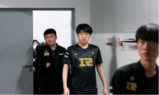 各自非凡的 各自非凡的